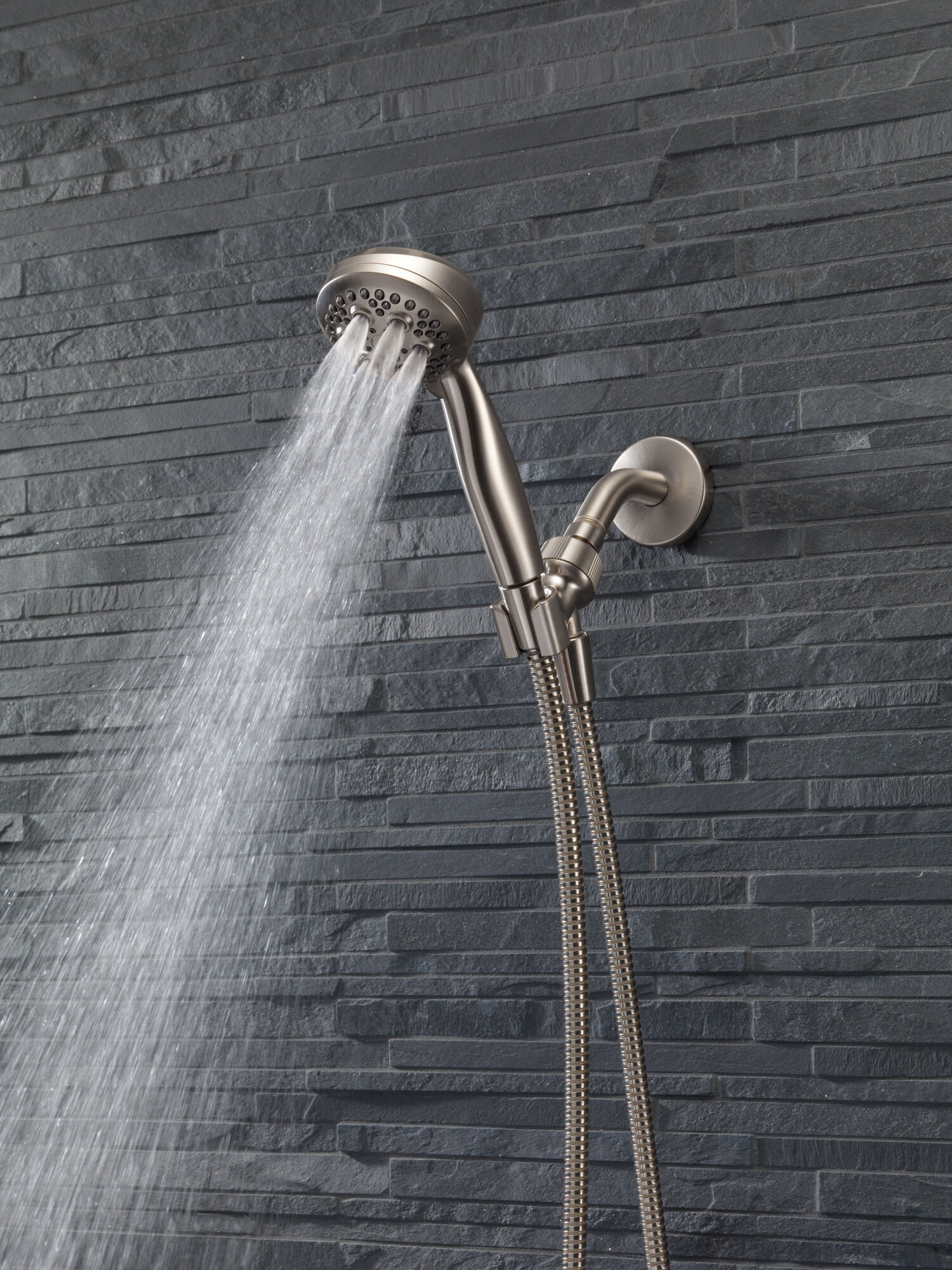 54434-SS18-PK Ручной душ с креплением для душа с 5 настройками Premium Delta Faucet Universal Showering Нержавеющая сталь  - Вид №1