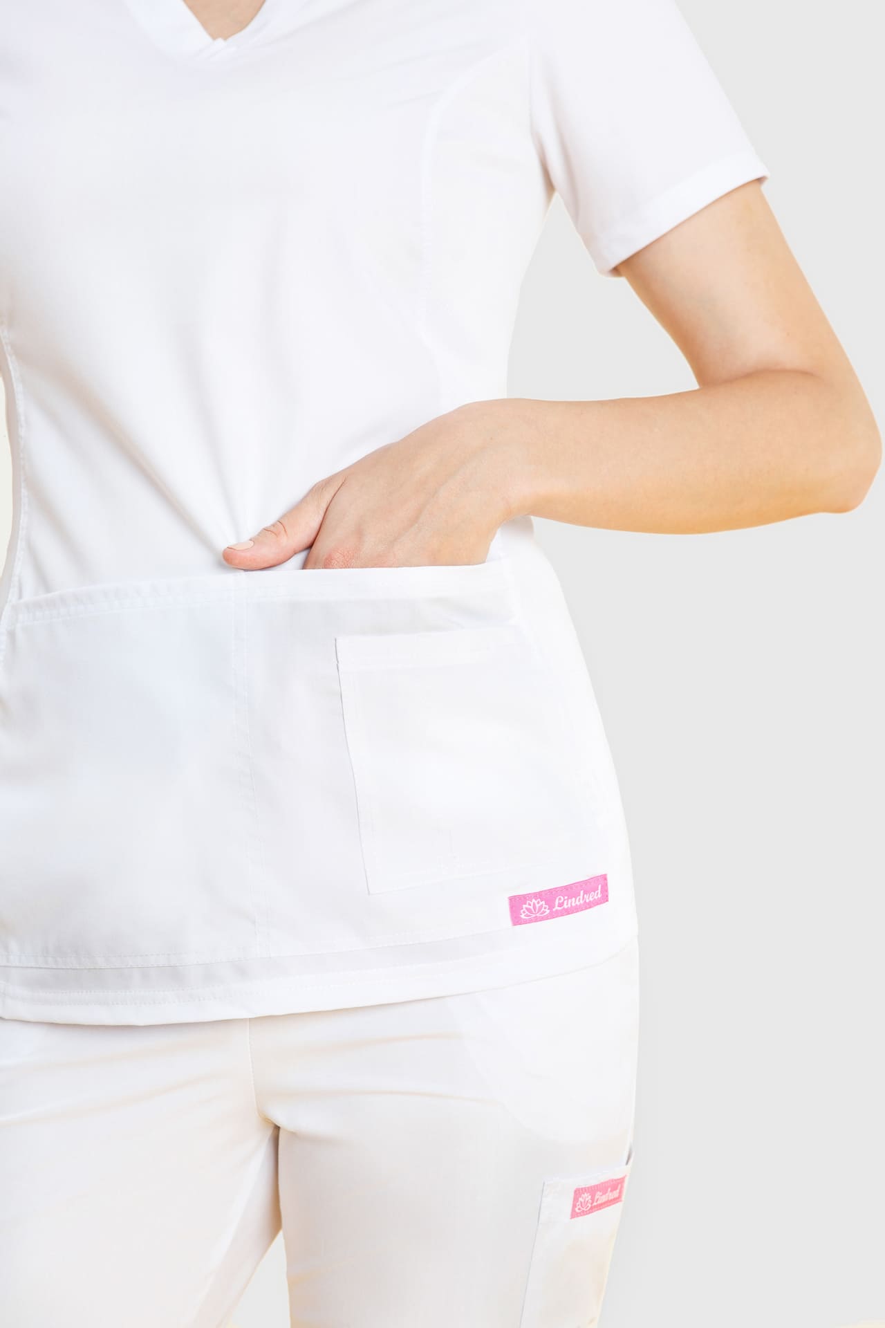 67980 Блузка женская WHITE (белый) GVENN  Медицинская одежда  размер 46 (M)  - Вид №5