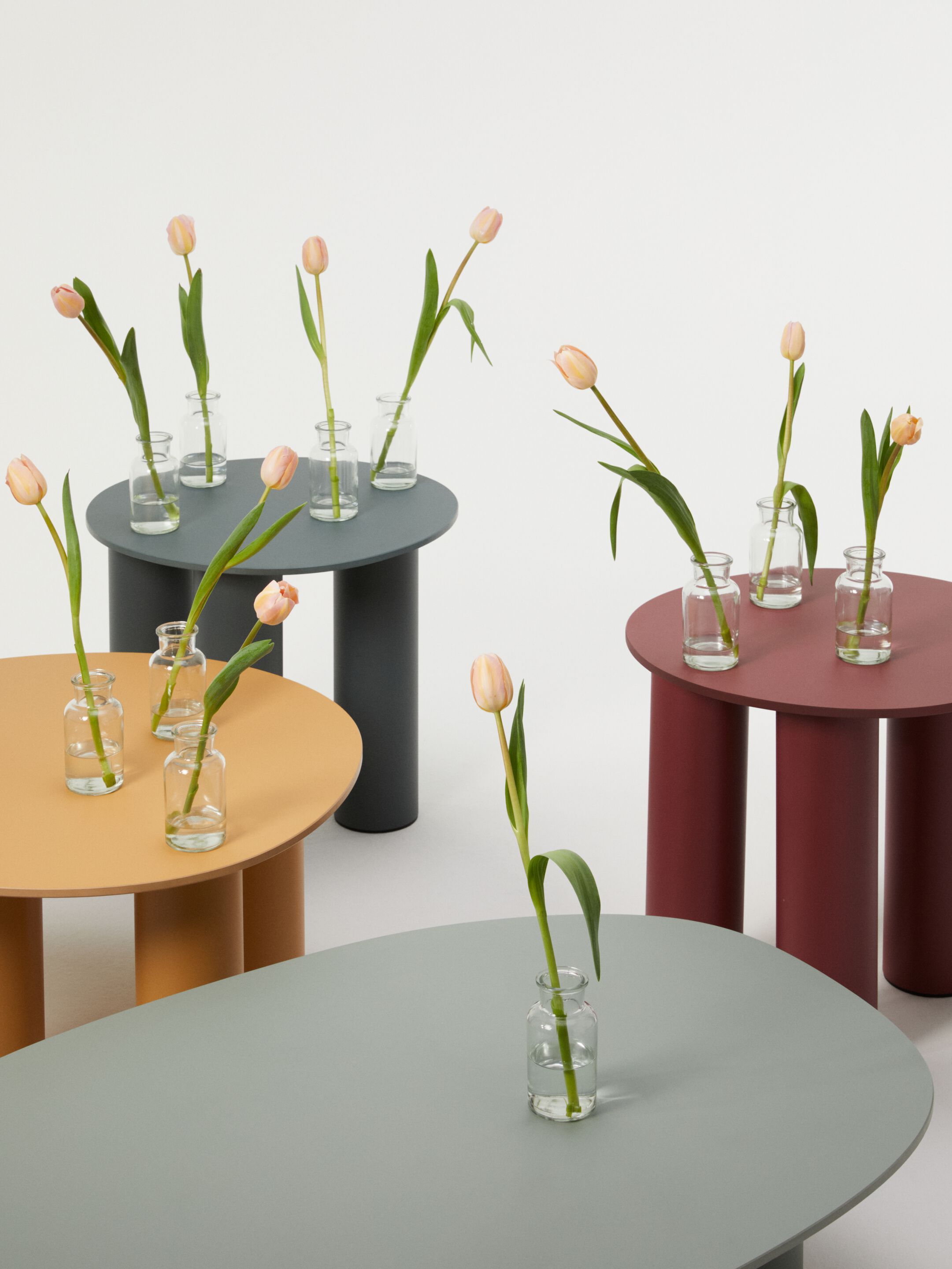 Журнальный столик из ламината с алюминиевыми ножками S-CAB Hyppo ARCH-00142846 - Вид №7