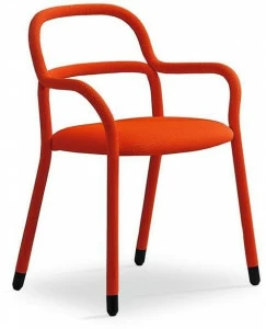 Midj Кресло на четырех ножках с тканевой обивкой Pippi