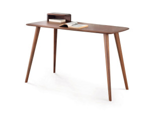 Письменный стол из массива дерева