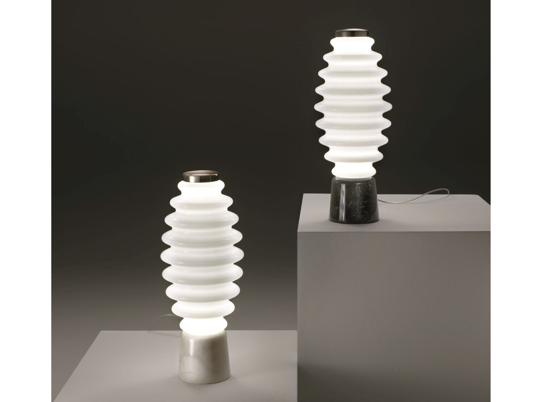 Светодиодная настольная лампа из дутого стекла Italamp Grand Collier ARCH-00039206 - Вид №1