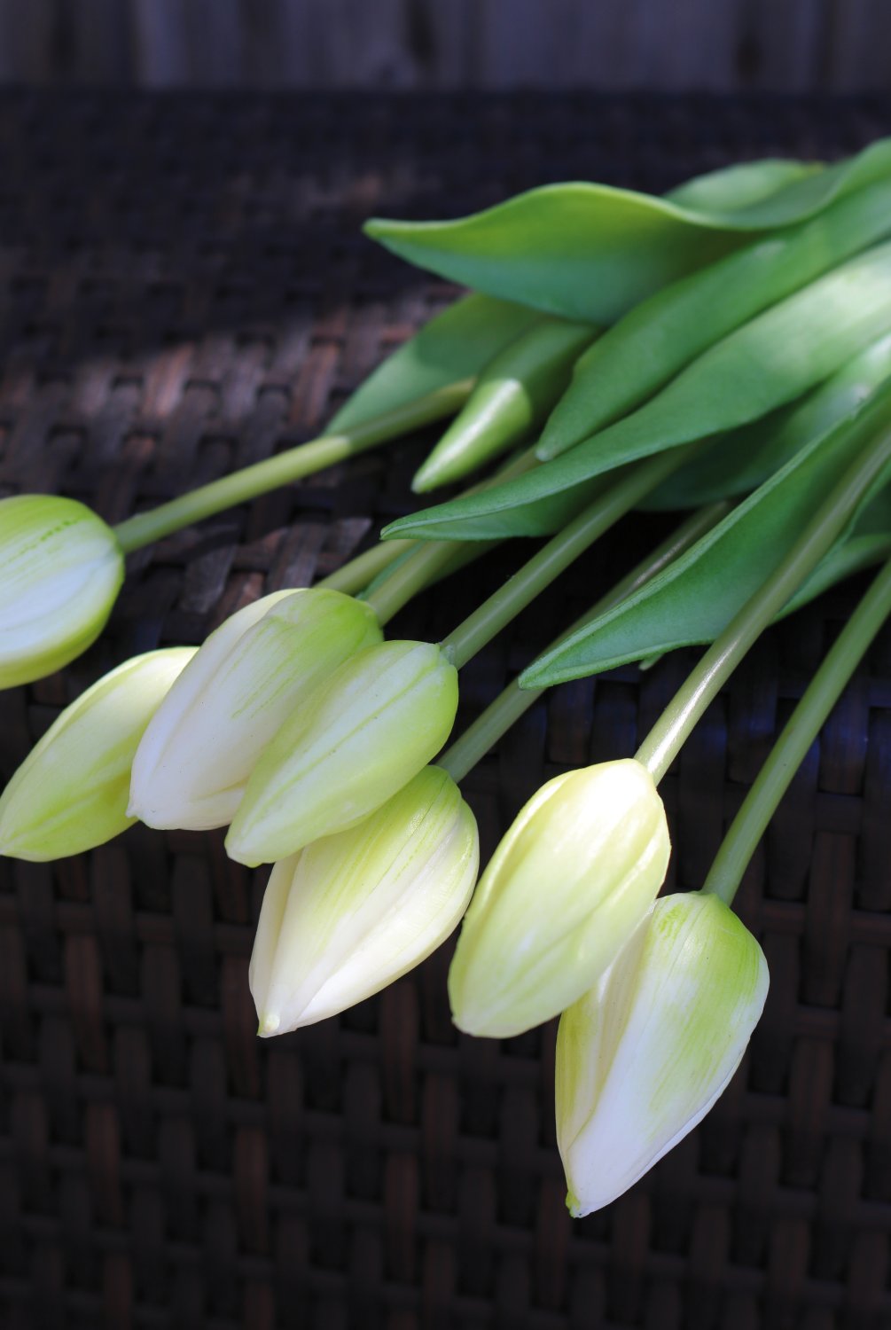 2942 708 a3 Букет тюльпанов из шелка, 7-кратный, 44 см, real touch, бело-зеленый H-andreas  - Вид №10