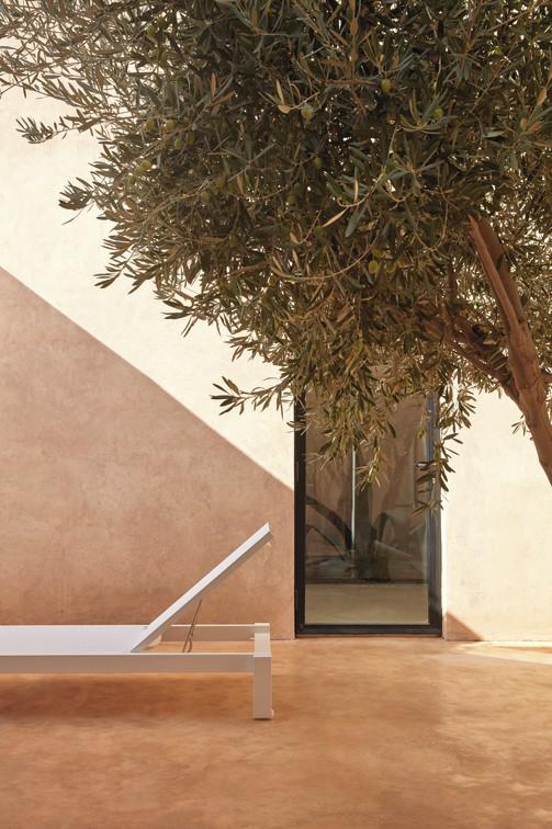 MNST472 Лежак белый f8 текстиль белый Manutti Fuse - Вид №1