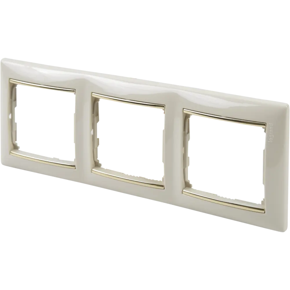 Рамка Legrand Valena Classic: 3 поста в элегантном белом с золотым штрихом 82365944 STLM-0025554 - Вид №1