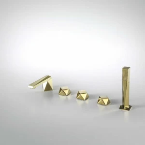 Смеситель для ванны и душа Bravat DIAMOND  F518102G bravat