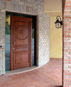 Подгонянная твердая деревянная входная дверь