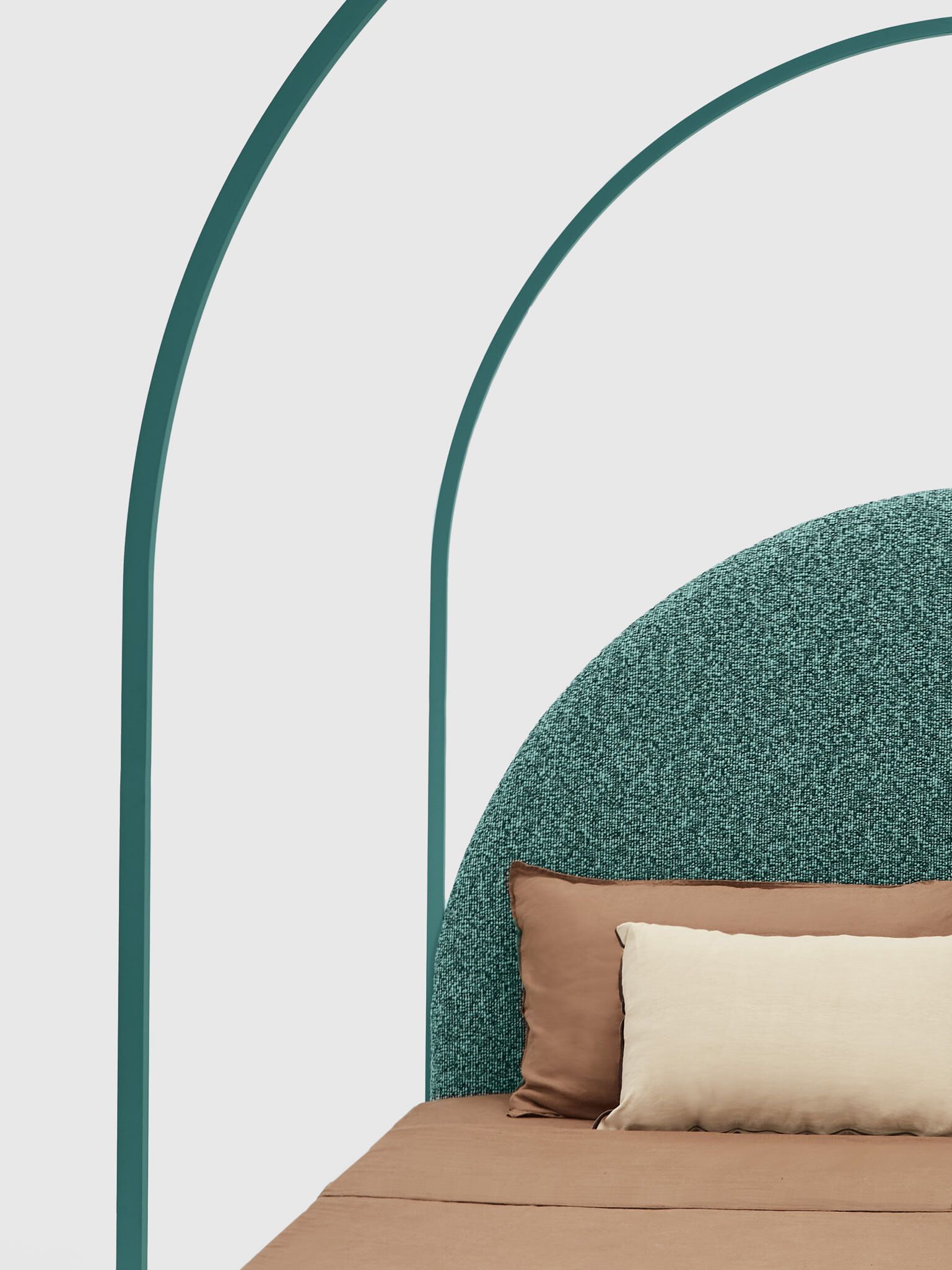 Двуспальная кровать из кованого железа с мягким изголовьем Lispi SOTTILETTO ARCH-00128396 - Вид №6