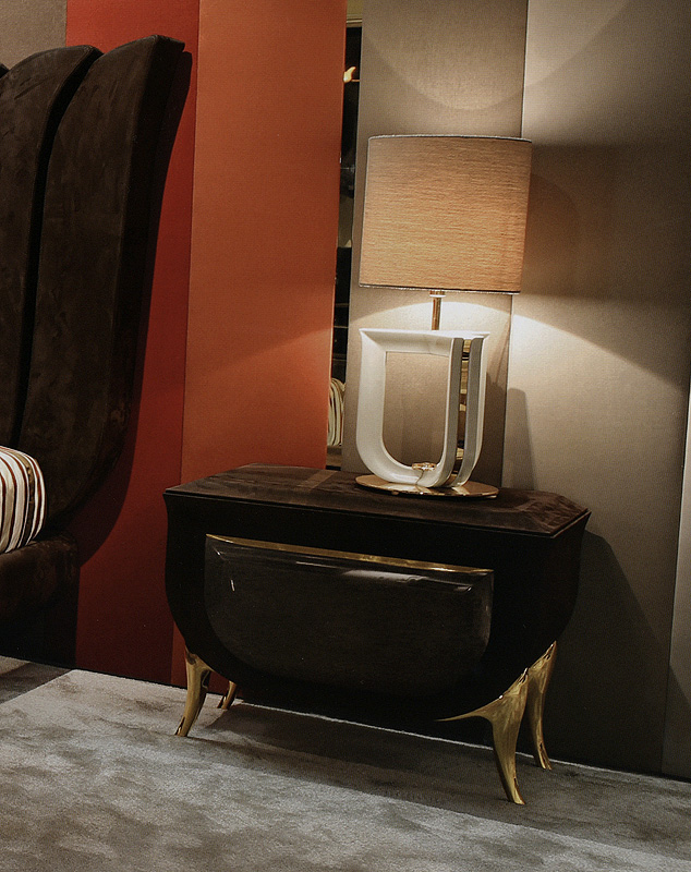 Тумбочка  REDECO 2187 Trilogy