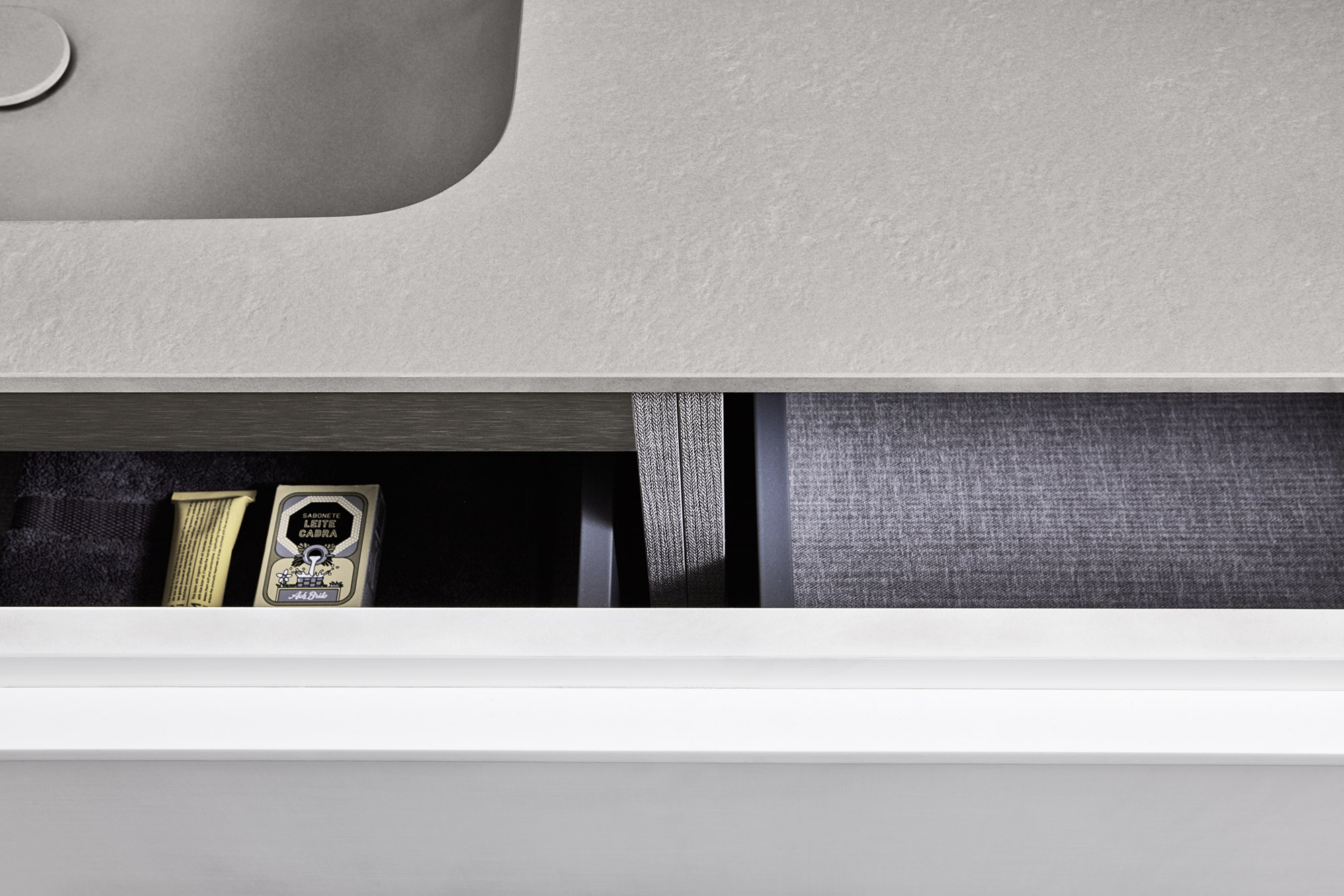 Rexa Design Korakril ™ Каменная столешница с умывальником с закругленными краями REXA-ST108 