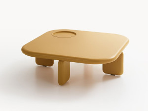 Квадратный журнальный столик