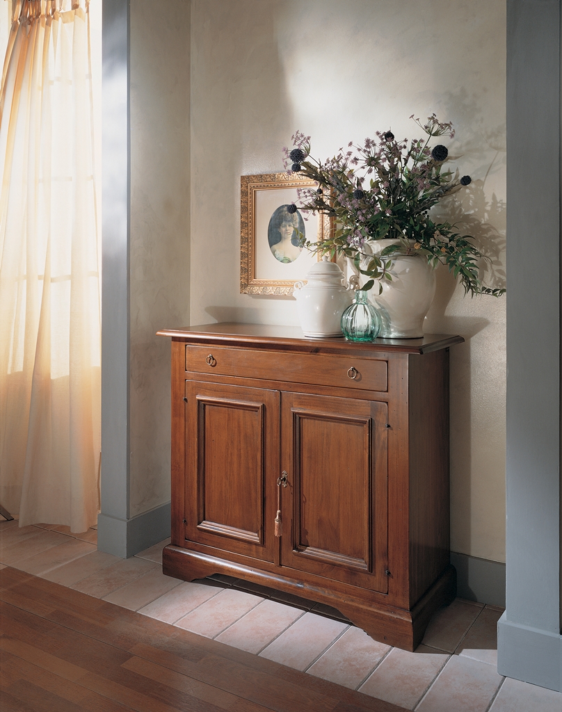 1857 Tifernoit Комод с ящиком, 2 дверцы. Soggiorno  - Вид №1