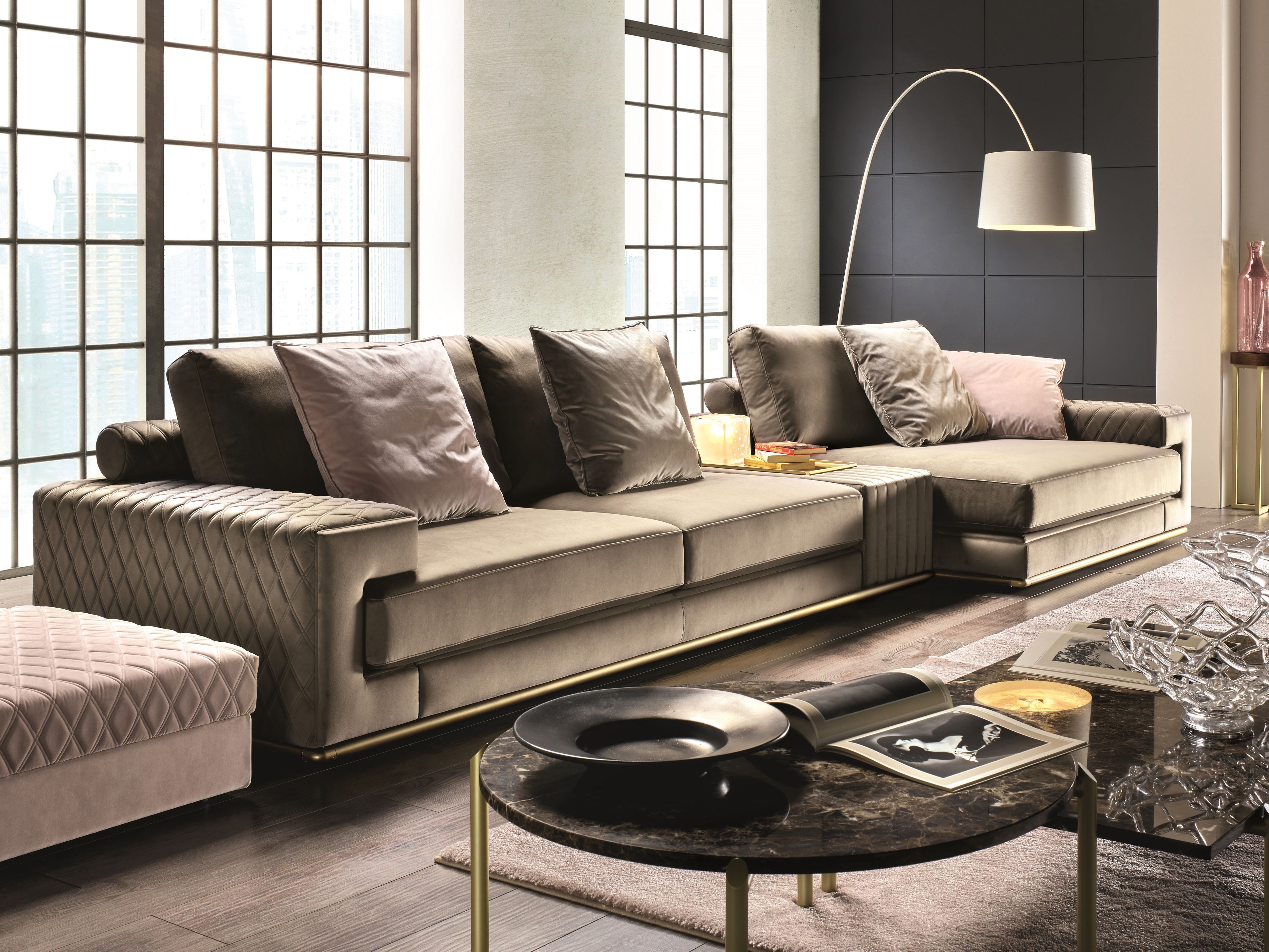 Бархатный диван с полуостровом Former In Italia Visconti Plus ARCH-00113807