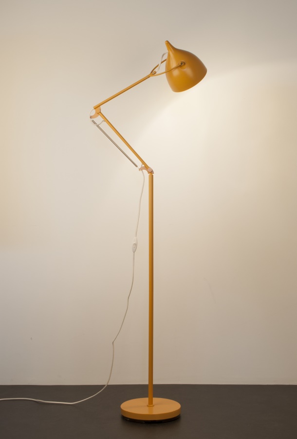 Лампа напольная Reader, матовая желтая Zuiver 5100002 - Вид №6