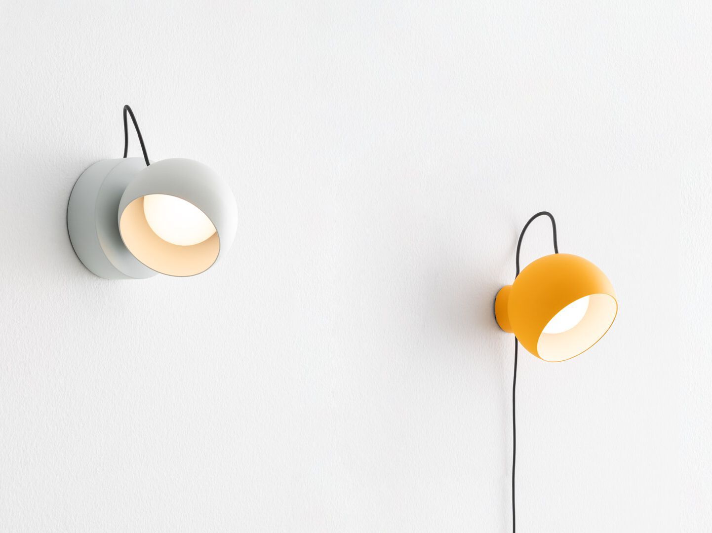 Металлический настенный светильник с вилкой Artemide Ixa ARCH-00148176 - Вид №5