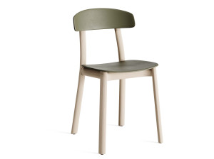 Стул из массива дерева и полипропилена