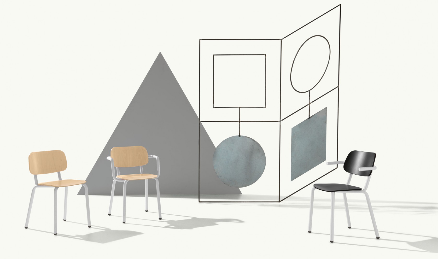 Hull 627 Стул со стальным каркасом на 4 ножках. Сиденье и спинка из бука (тисненая отделка). Et al. Hull - Вид №5