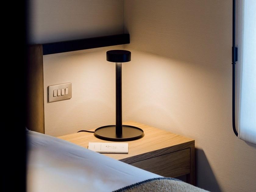 Milan Iluminacion Светодиодная настольная лампа из стали Peak lane 6925 - 6931 - Вид №1