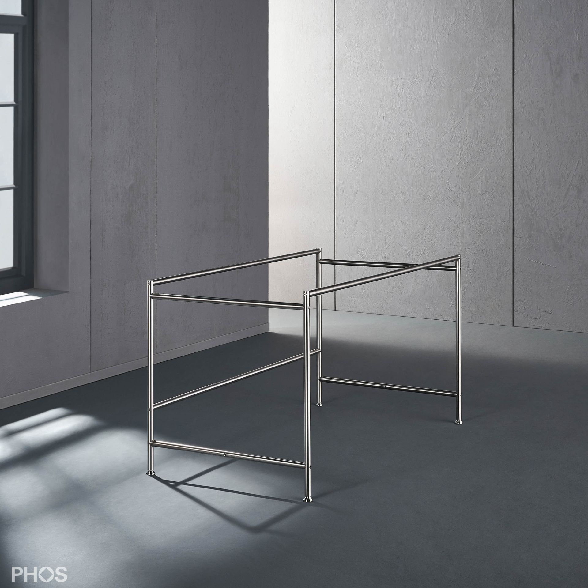 KATI-K2K-TG Стол Karlsruher детский стол - каркас стола с регулируемой перекладиной, 120 х 60 х 63,5 см, из нержавеющей стали, матовой и полированной. PHOS 