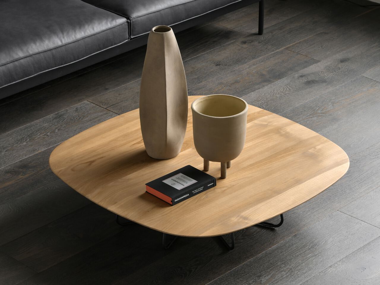 Низкий квадратный журнальный столик из массива дерева Air Division Craft ARCH-00122534 - Вид №7