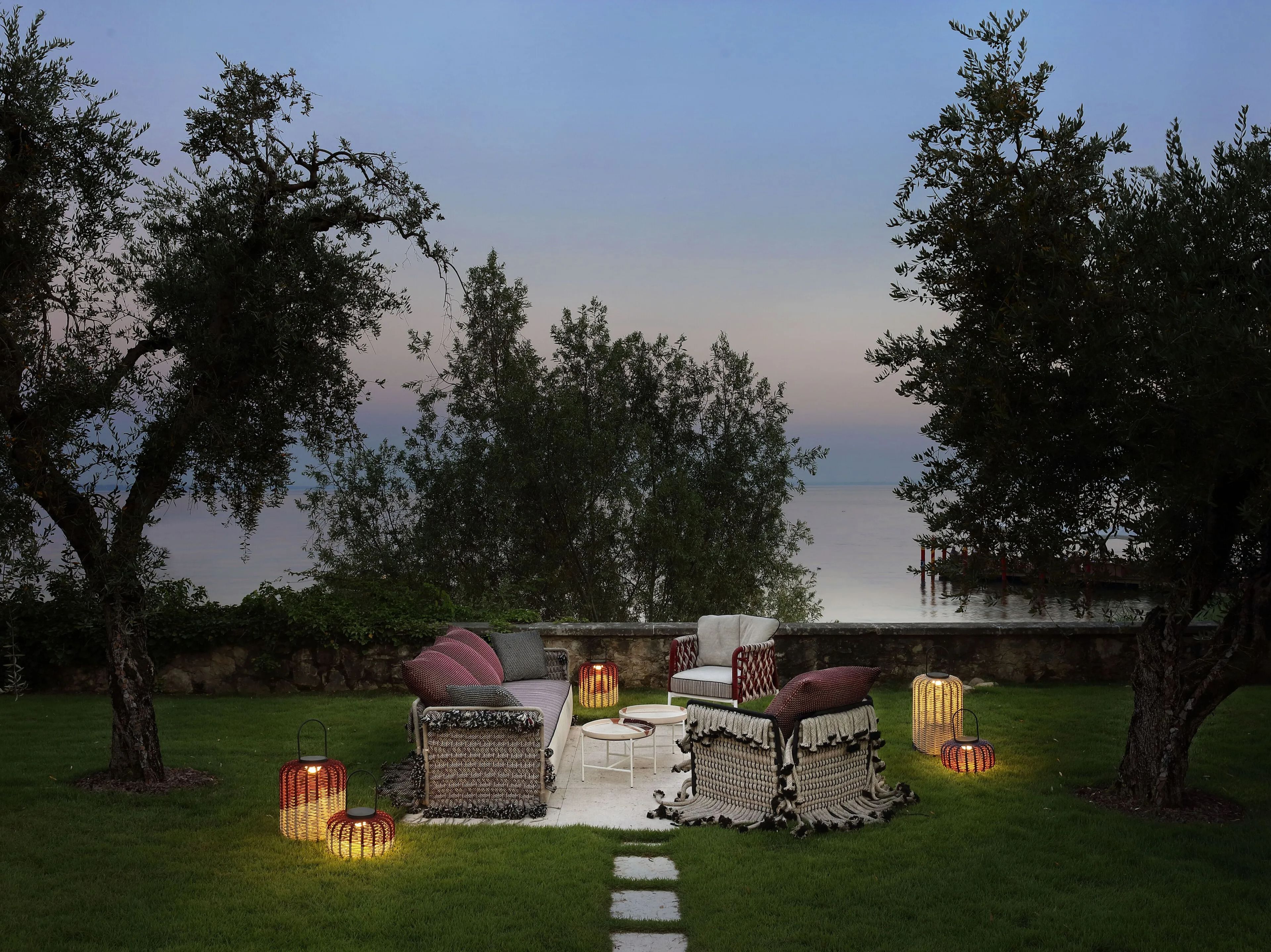 Уличный фонарь с плетеной алюминиевой рамой и перезаряжаемым светодиодом Nodo Italia Antonio Marras + Nodo Italia ARCH-00005471 - Вид №1