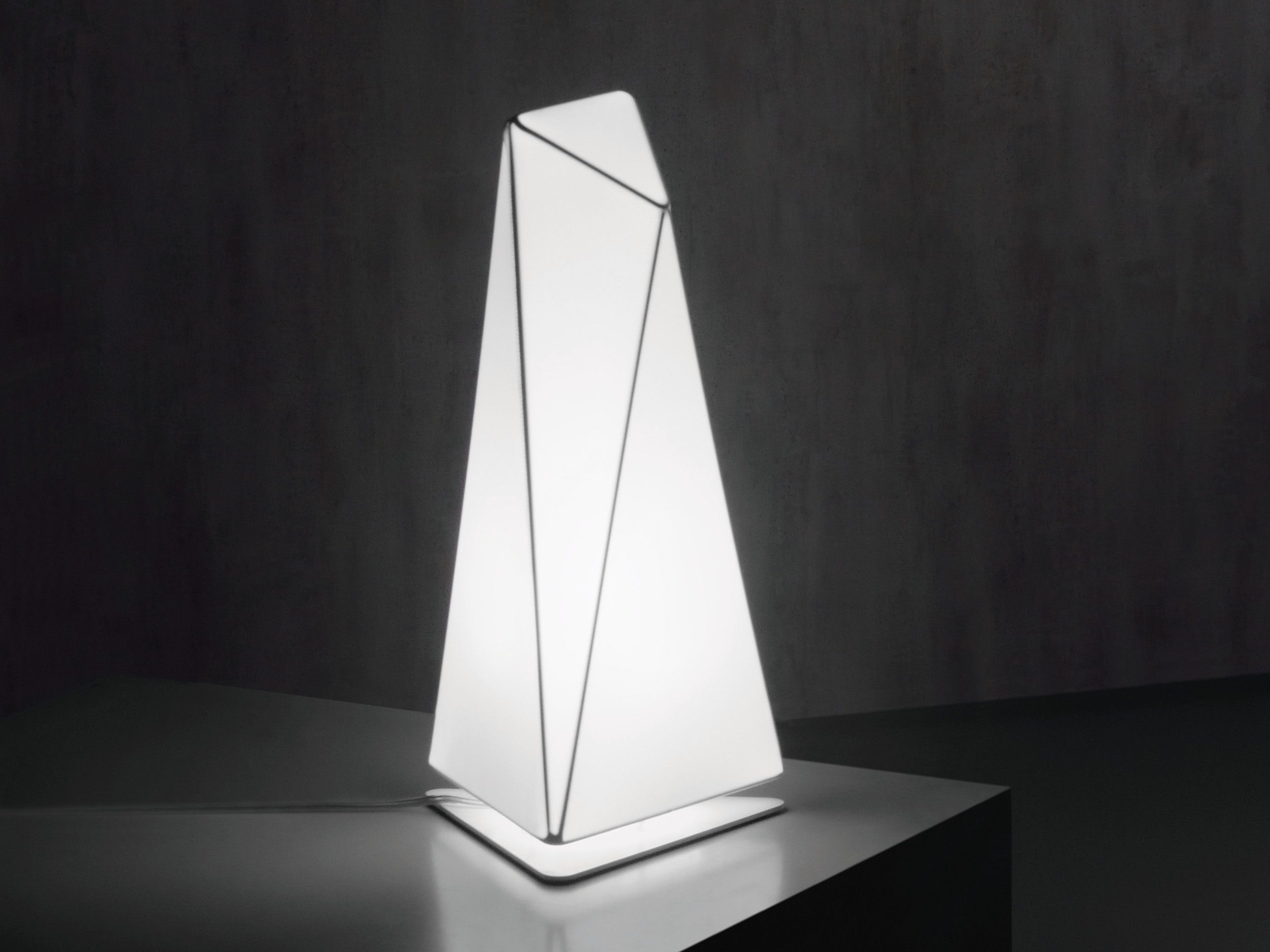 Светодиодная настольная лампа ручной работы из ткани Olé Lighting Polaris ARCH-00080523 - Вид №1