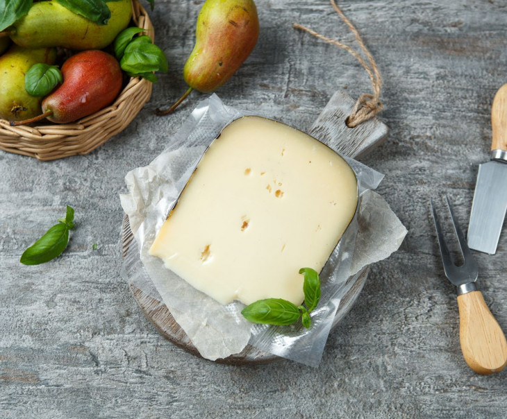 6887 Сыр "Мастер Гауда" Old Вкусляндия  - Вид №2