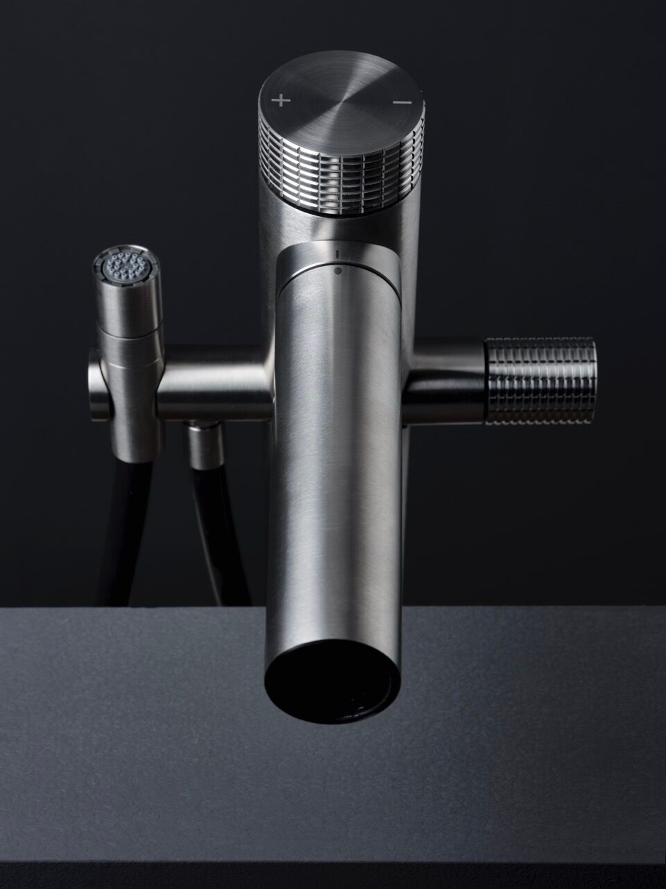 Смеситель для ванны из нержавеющей стали с ручным душем BEAMTECH App ARCH-00150677 - Вид №2