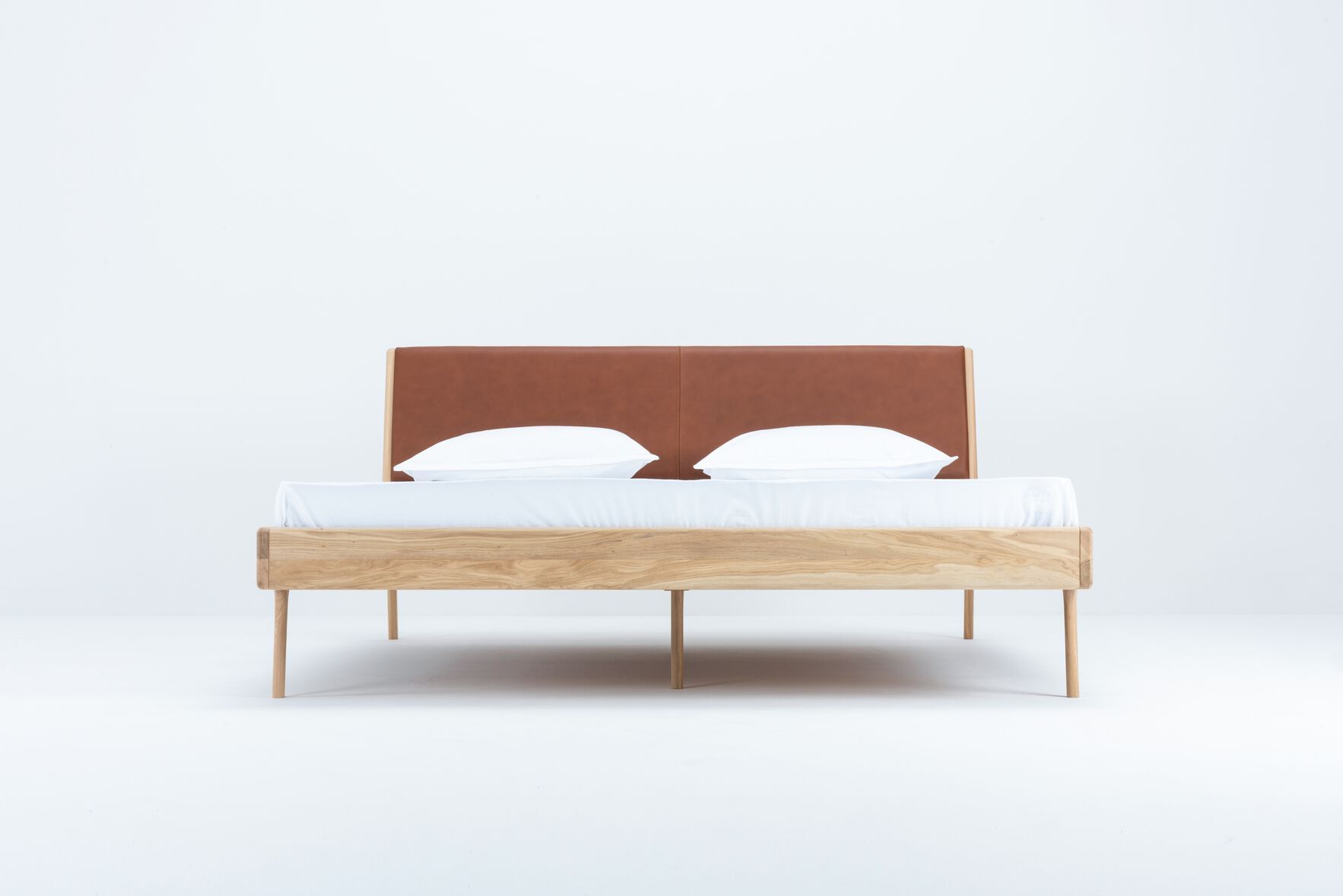 Дубовая двуспальная кровать Gazzda Fawn ARCH-00085993 - Вид №52