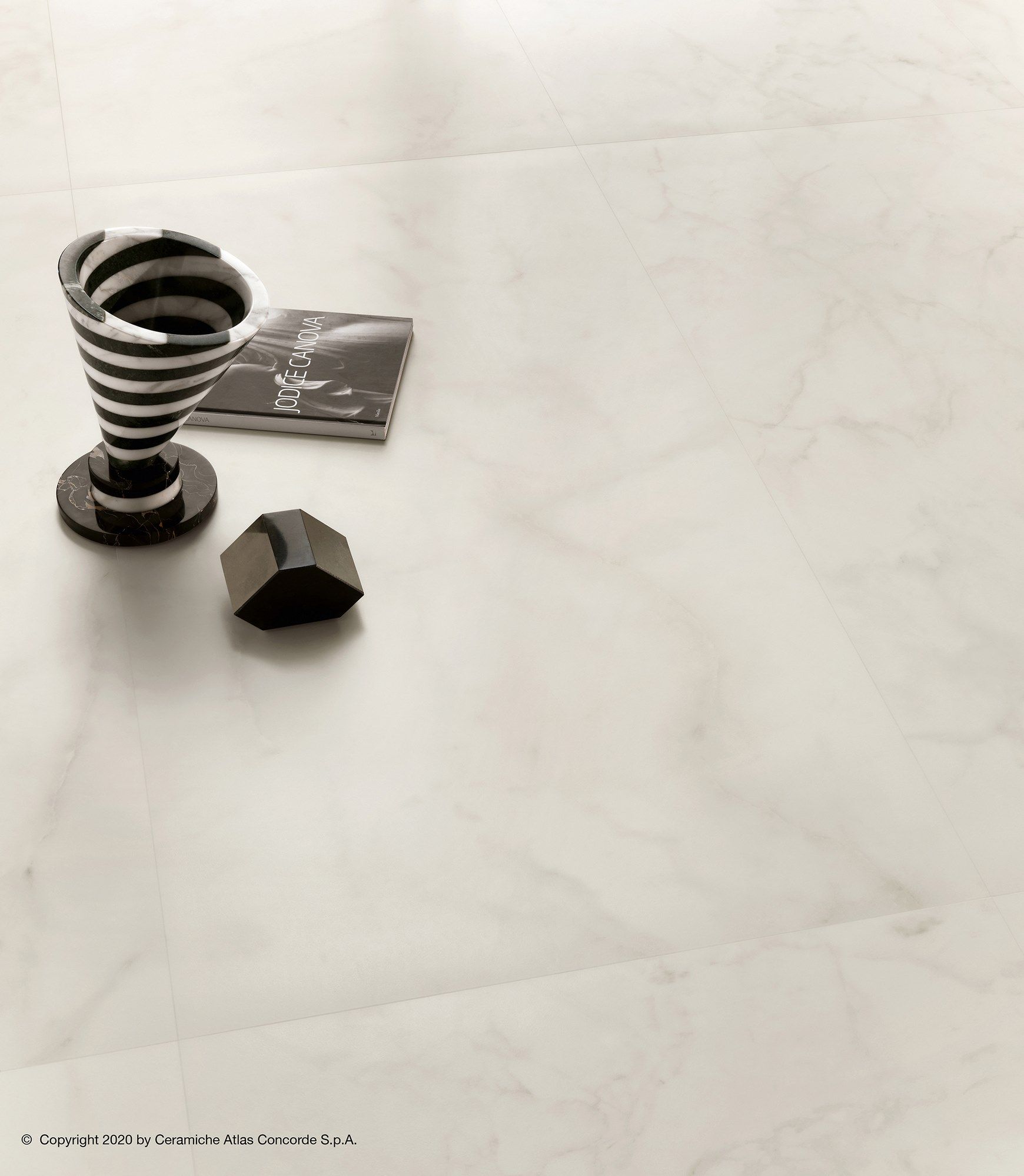 Пол из керамогранита с мраморным эффектом Atlas Concorde Marvel Shine ARCH-00045897 - Вид №3