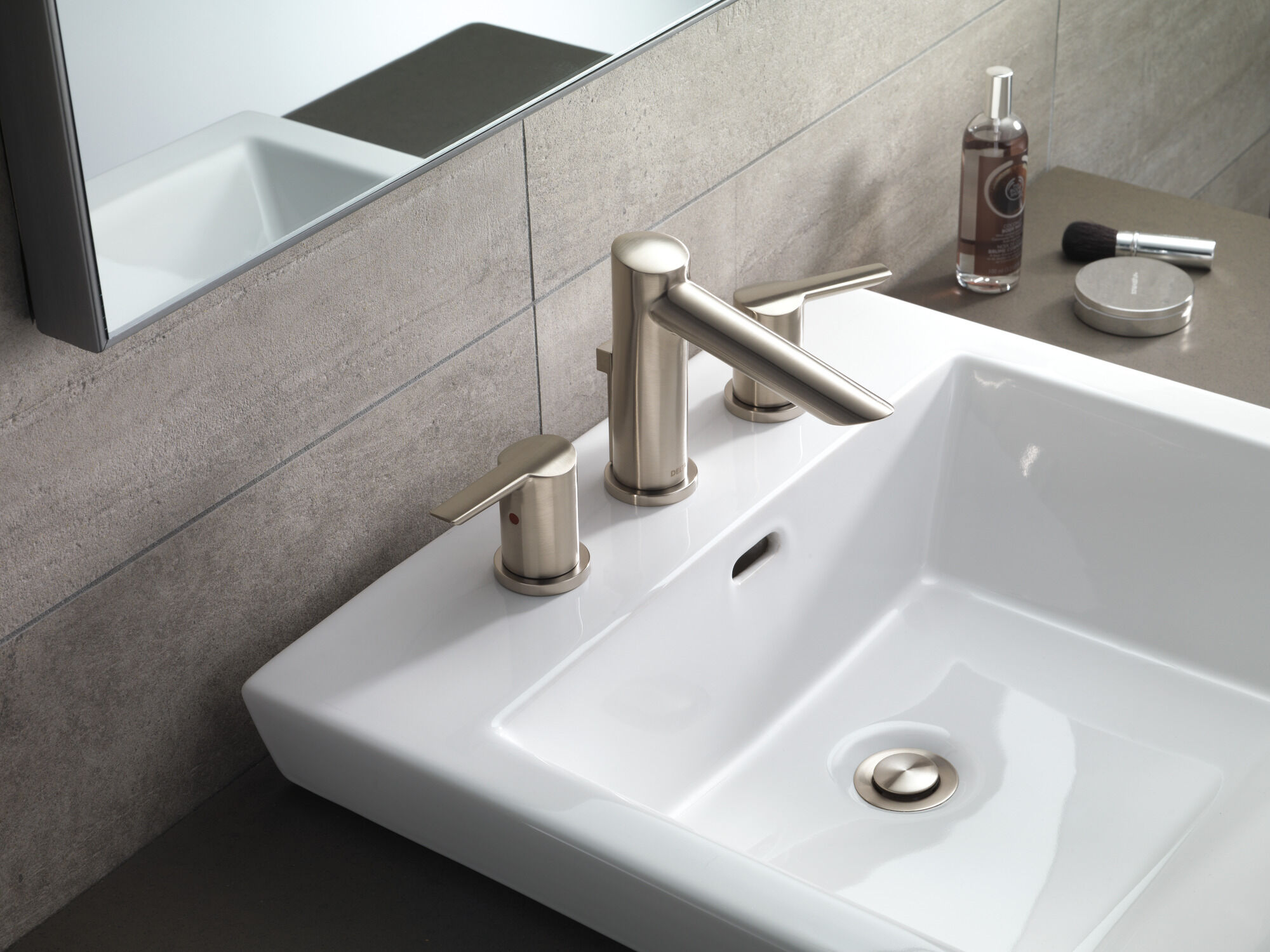 3561-SSMPU-DST Смеситель для ванной комнаты с двумя ручками Delta Faucet Compel Нержавеющая сталь  - Вид №2