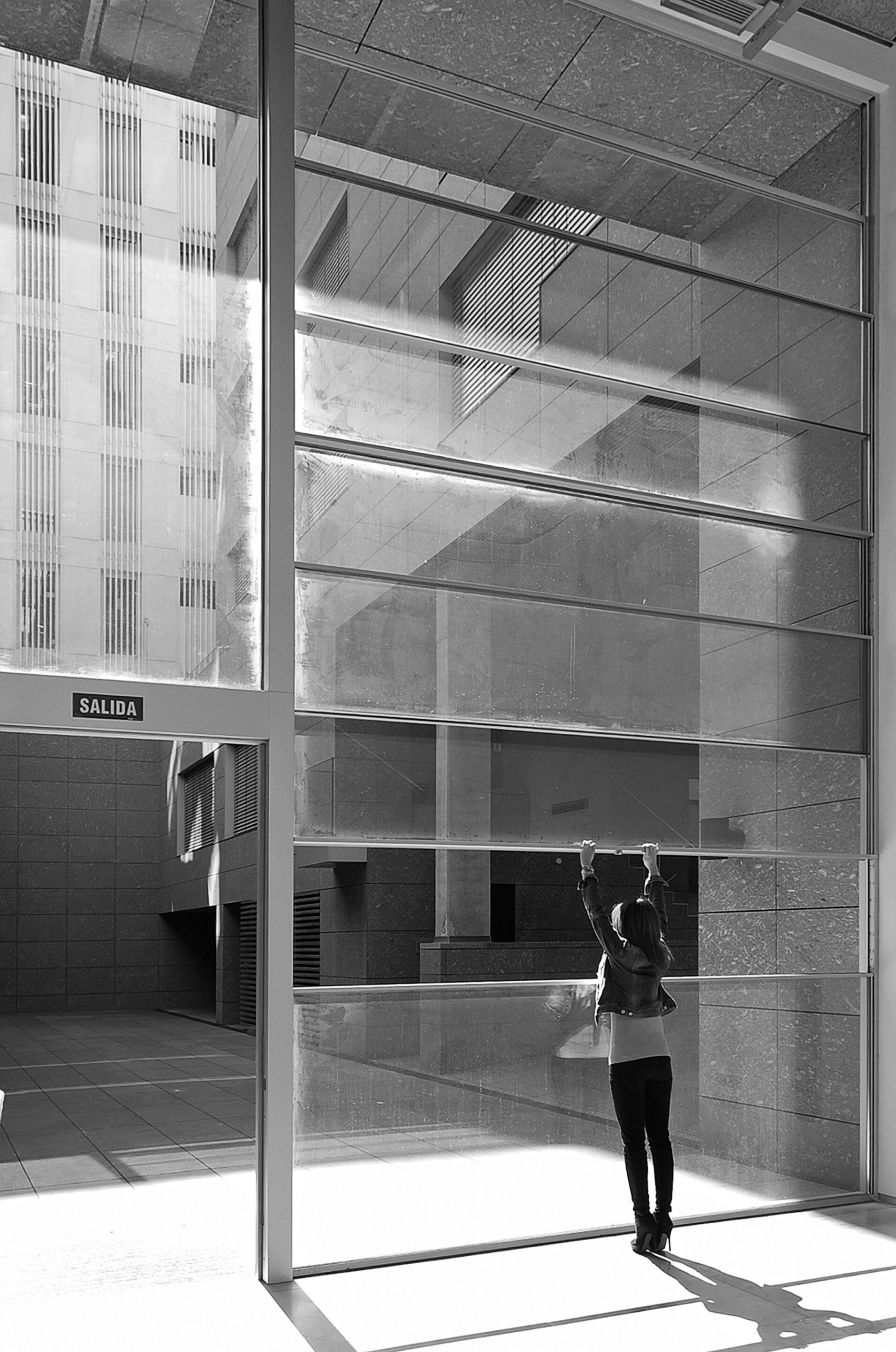 Раздвижное окно из закаленного стекла panoramah! AH! VERTICAL SLIDING ARCH-00059277 - Вид №6