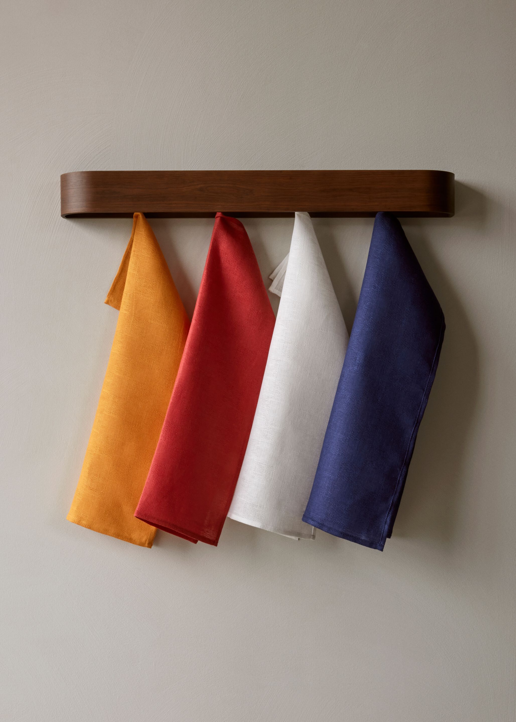 Настенная вешалка из шпона Audo Copenhagen эпоха ARCH-00078494 - Вид №12