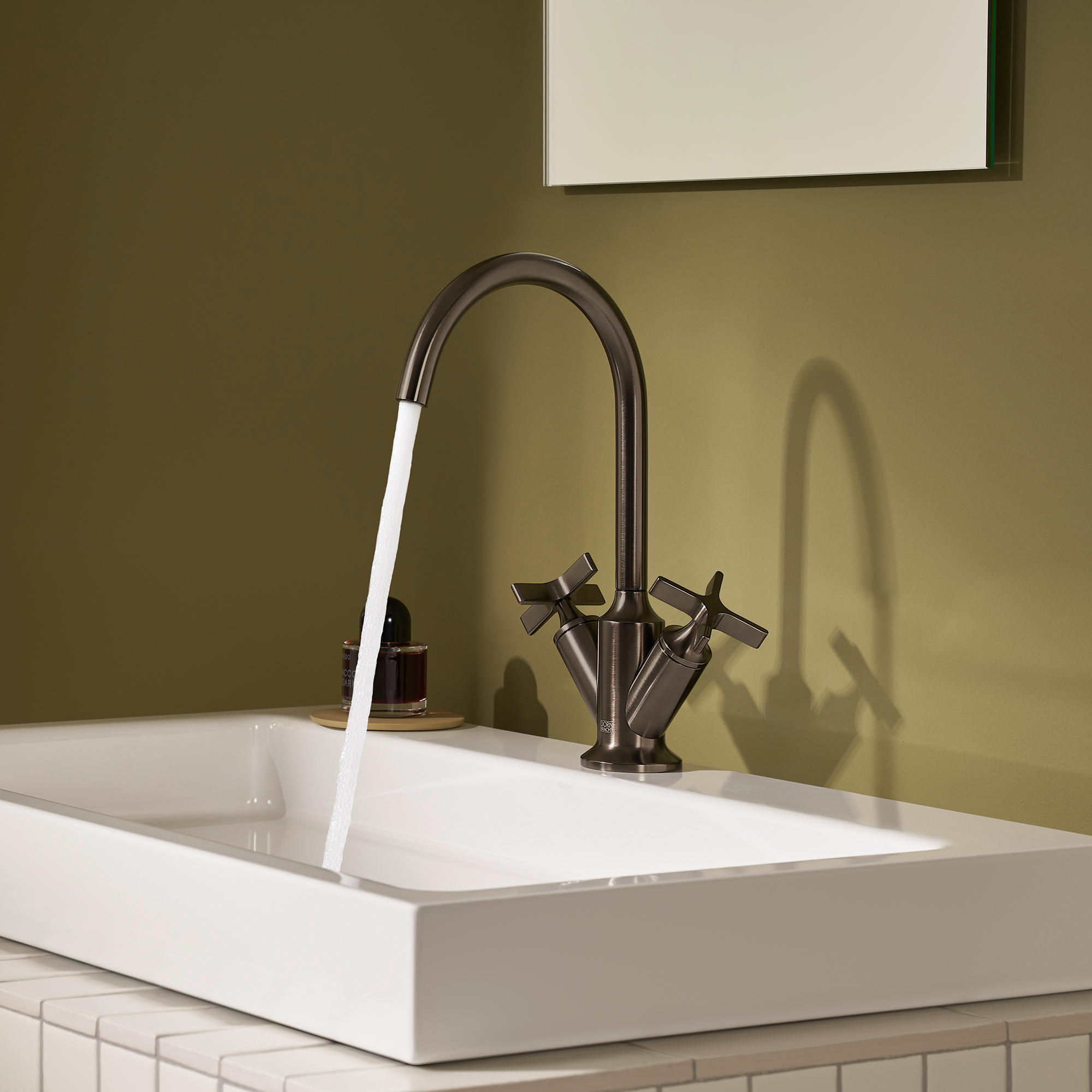 VAIA Смеситель для раковины, на одно отверстие, со сливным клапаном - Хром DornBracht 22513809-00 - Вид №1