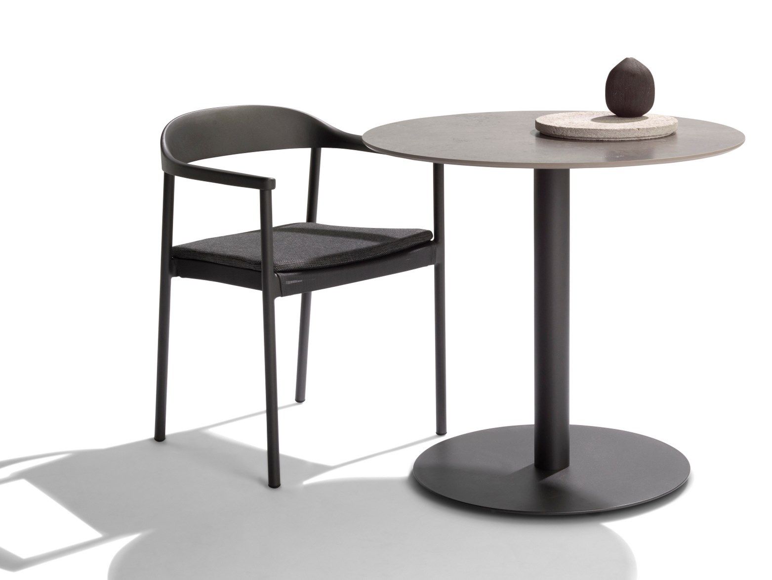 Круглый керамический садовый стол TRIBÙ T-Table ARCH-00133800 - Вид №2