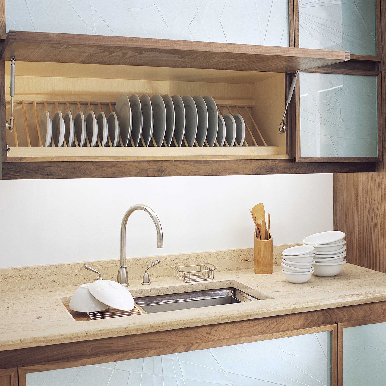 4871 Смеситель для мойки с тремя отверстиями и С-изливом Titan Traditional Perrinandrowe - Вид №2