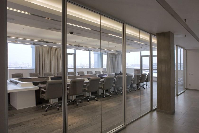 Elitable Стеклянная звуконепроницаемая сдвижная стена для офиса Unika sun-id-1362479 - Вид №13