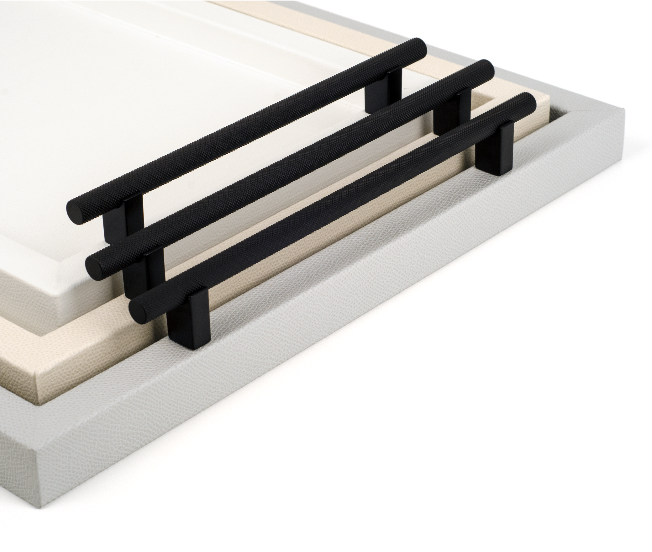 Поднос Дафне - 45X32 см / металл-финиш_вороненая-латунь / дюнная кожа_кремовый Pinetti G6.1901.027.027 - Вид №5