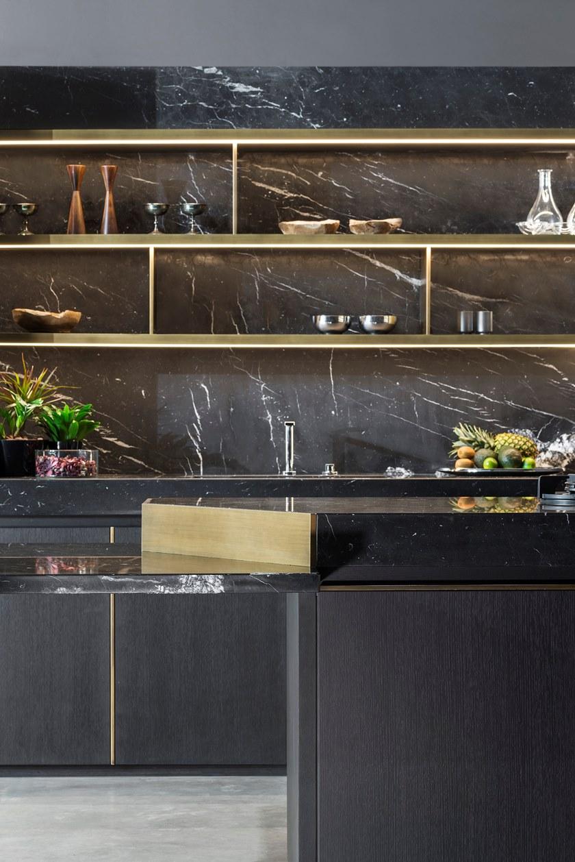 TM Italia Cucine Кухня с островом и колоннами sun-id-1415755 - Вид №5