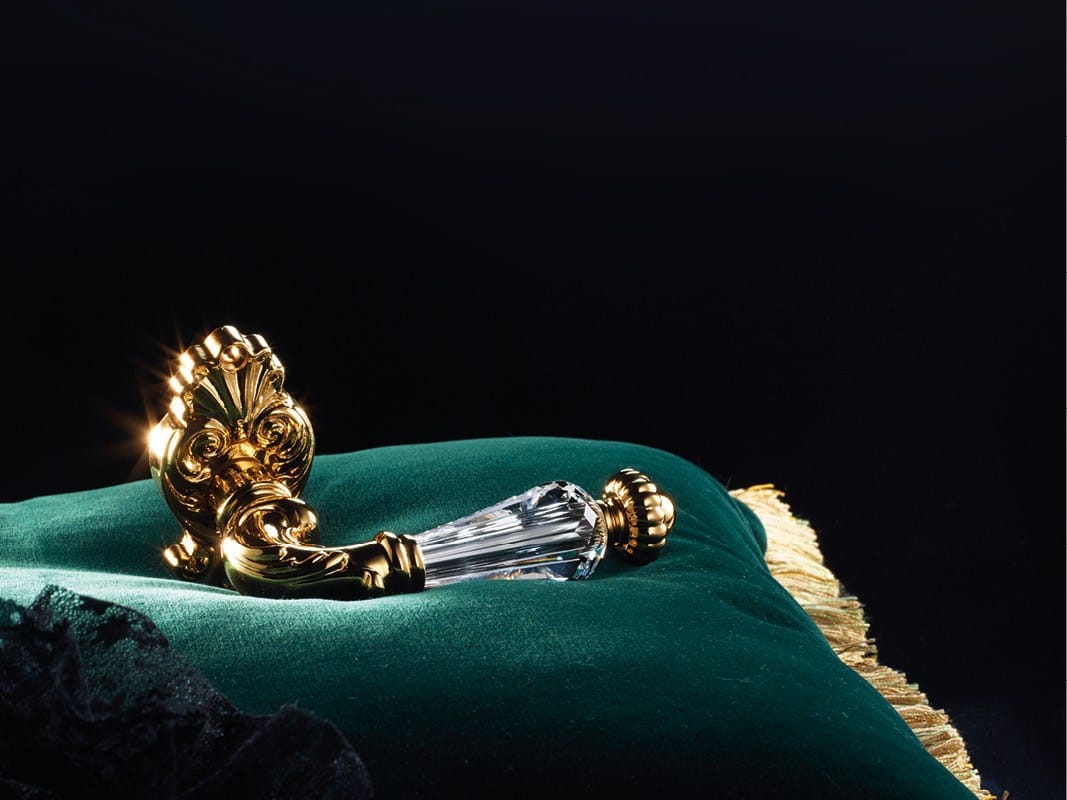 Латунная ручка в классическом стиле с кристаллами Swarovski® с насадкой LINEA CALI' Nympha Crystal ARCH-00062516