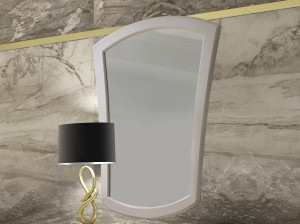 Настенное зеркало в рамке