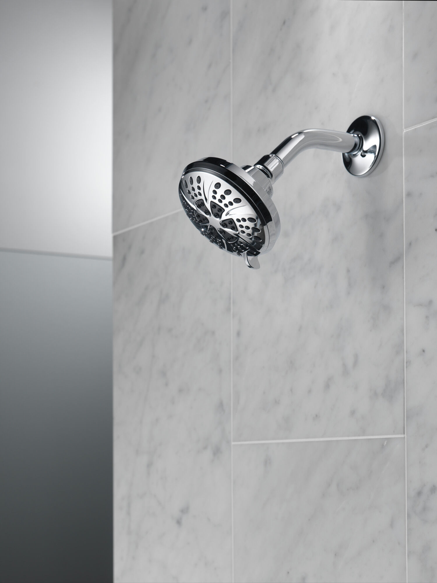 Душевая лейка 2,5 галлона в минуту с 6 настройками Delta Faucet 75661D - Вид №8