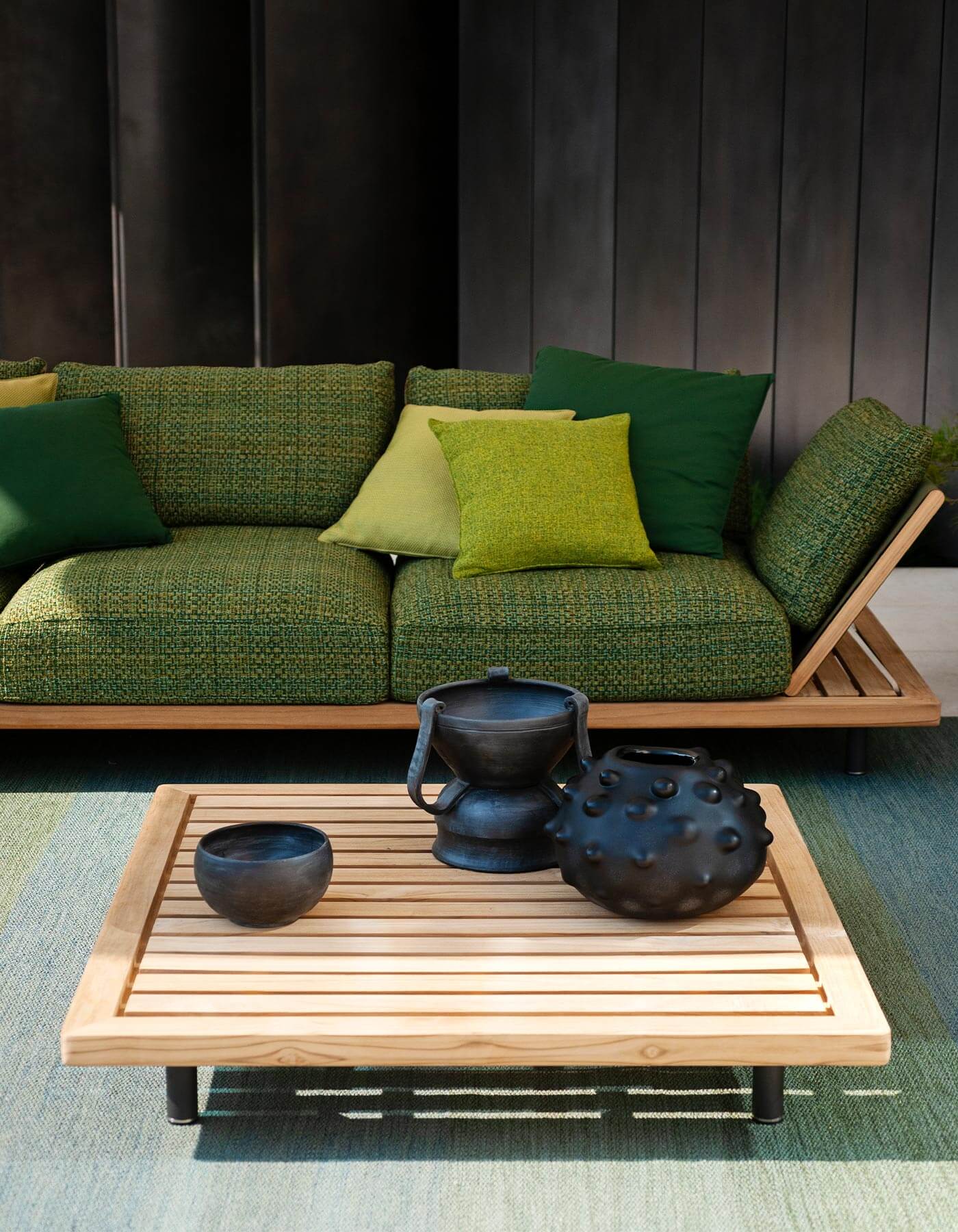 Низкий квадратный стол из тикового дерева RODA Philia ARCH-00050369 - Вид №1