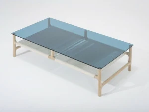 Gazzda Низкий прямоугольный журнальный столик из дерева и стекла Fawn 08b