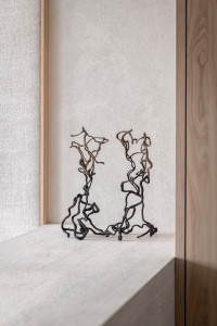 Бронзовая скульптура