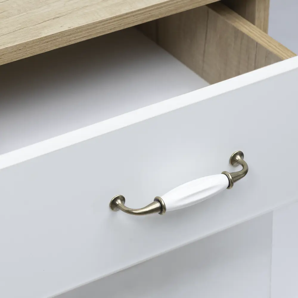 Мебельная ручка-скоба KONSENSA Виви 128 мм белая/бронзовая STLM-2154899 - Вид №8