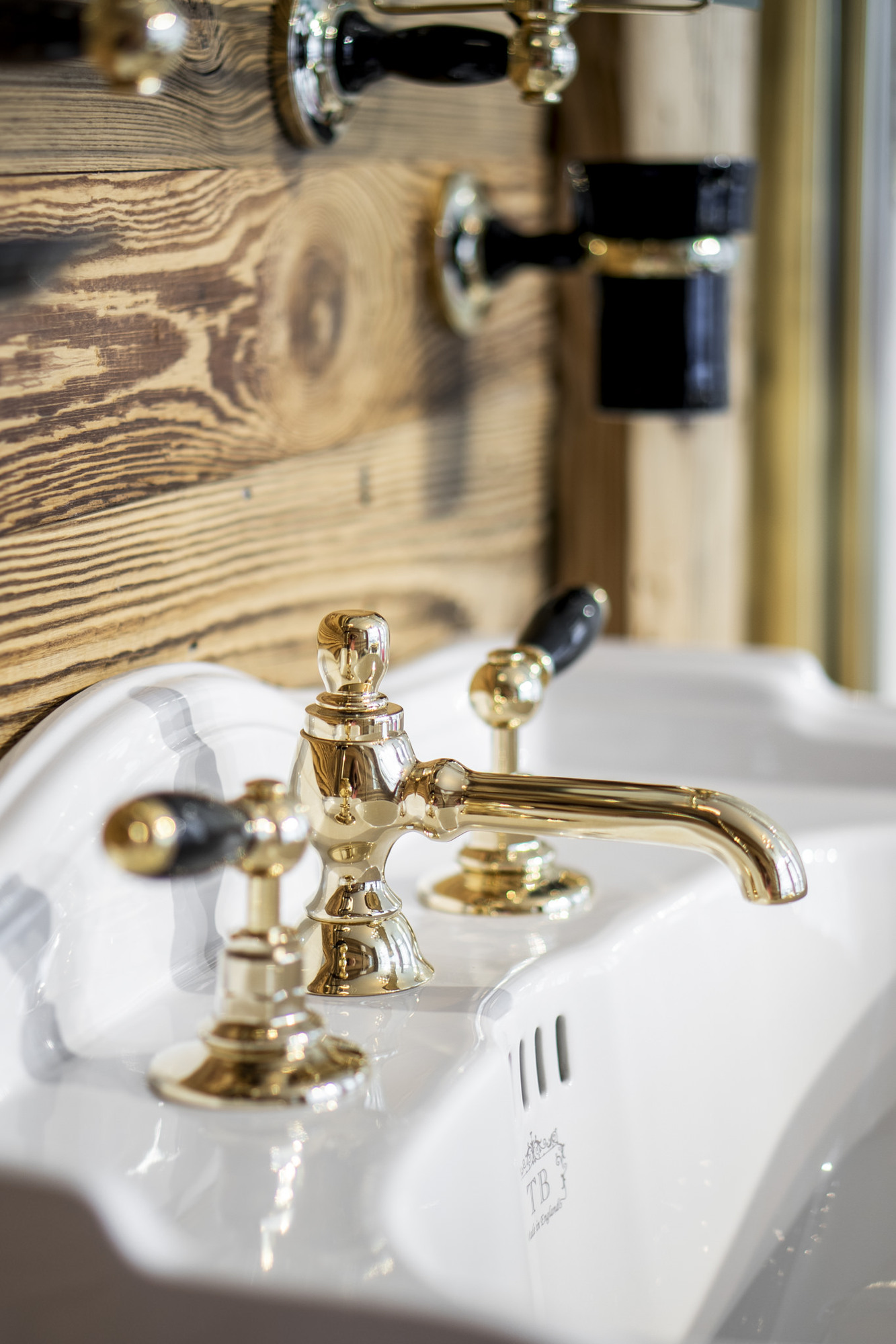 Traditional bathrooms БРАЙТОН смеситель для умывальника на 3 отверстия Tb490.514bl.ag  - Вид №1