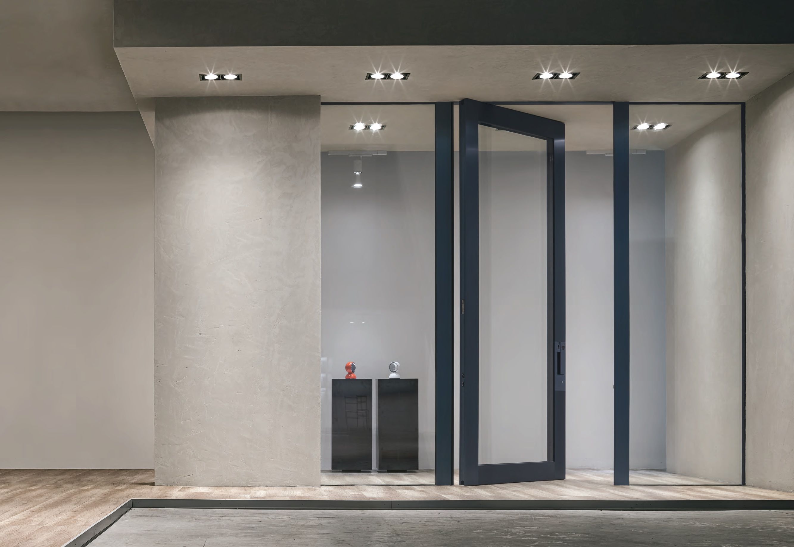 Алюминиевая и стеклянная бронированная входная дверь Oikos Nova ARCH-00075446 - Вид №16