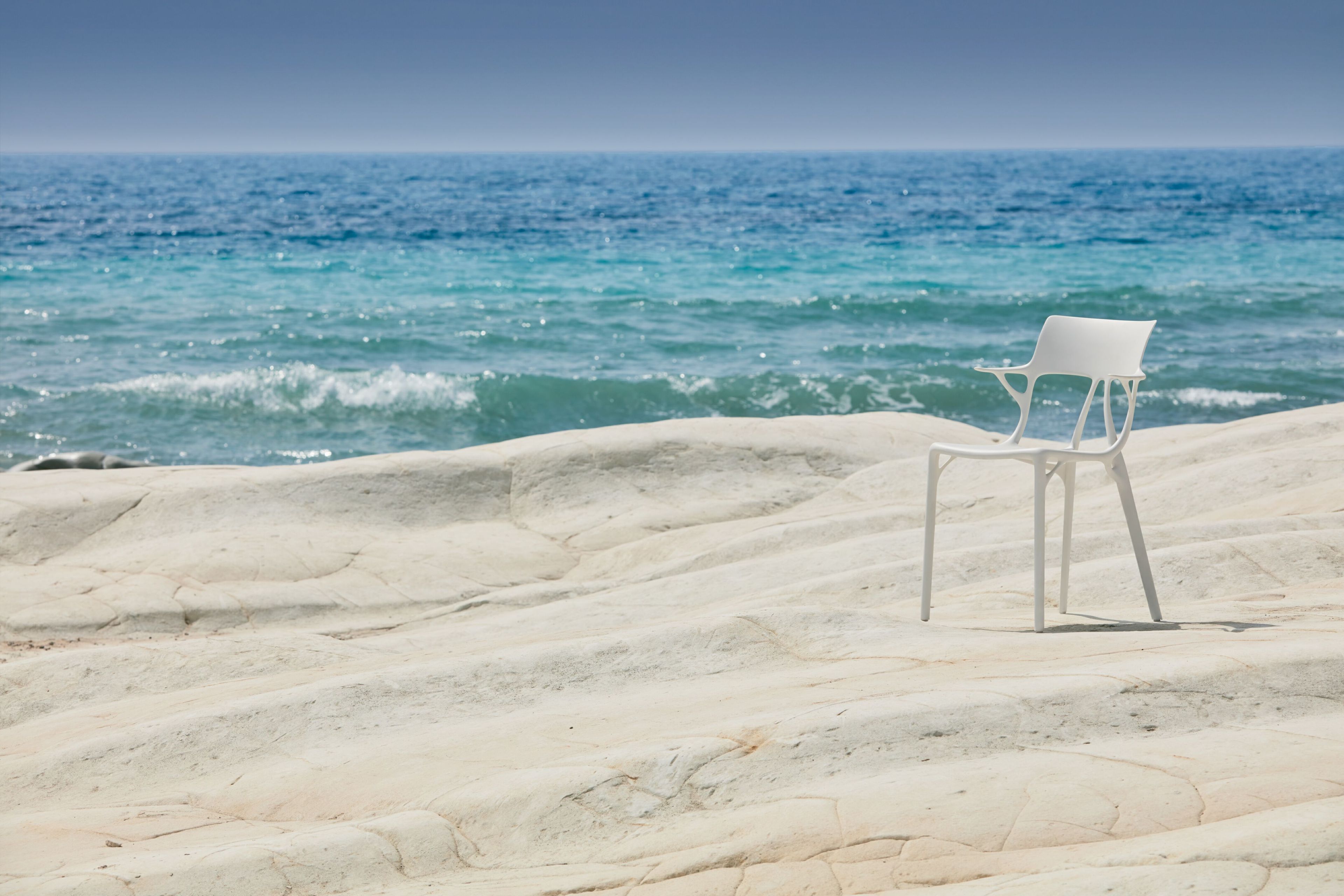 Стул из переработанного инженерного пластика с подлокотниками Kartell A. I ARCH-00030054 - Вид №5