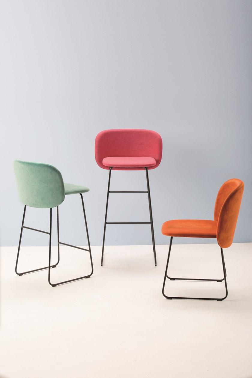 CHAIRS & MORE Высокий табурет из саночной ткани с подставкой для ног Chips sun-id-1472945 - Вид №6